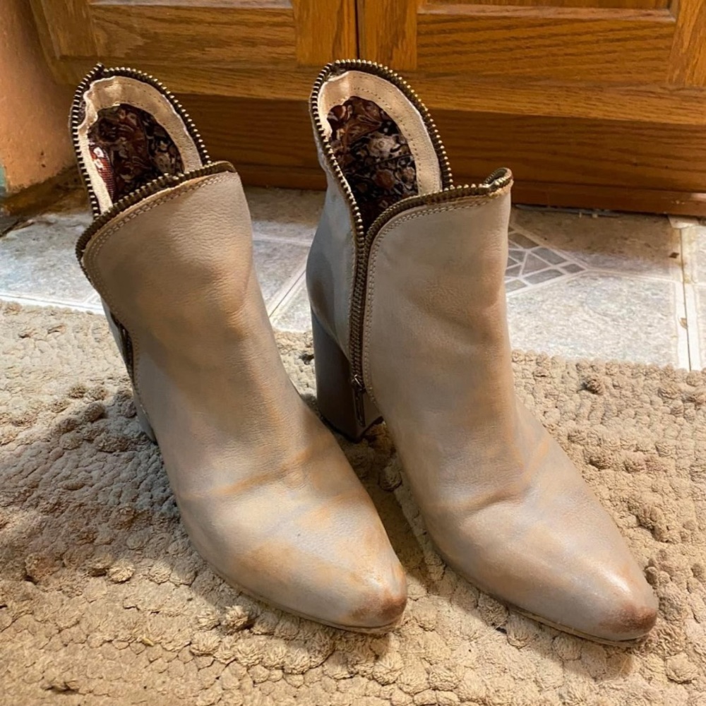 Ice Jaleesa bootie